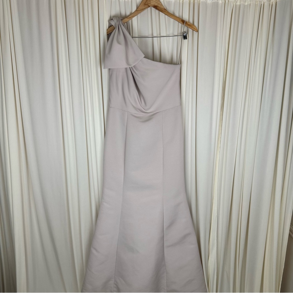 Amsale Sierra GB199 Champagne One-Shoulder Cream Gown Bridesmaid Dress Sz 12 NEW - Picture 12 of 16